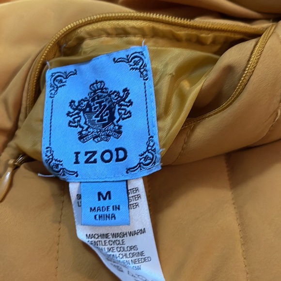 IZOD mustard, yellow, puffer vest size medium, zip front pockets (23G9C56) - Picture 12 of 14